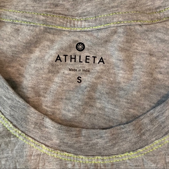 Athleta Challenger Gray Heathered Tee Shirt.  Size Small. EUC - Picture 9 of 9